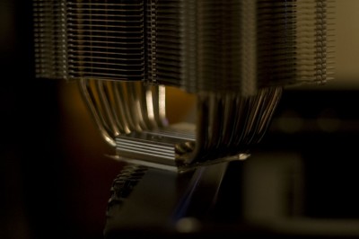 IMG_2002 Closeup of the base. SIX heatpipes, using Heatpipe Direct Touch (HDT)